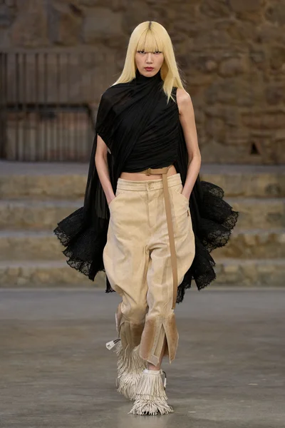 Look 20